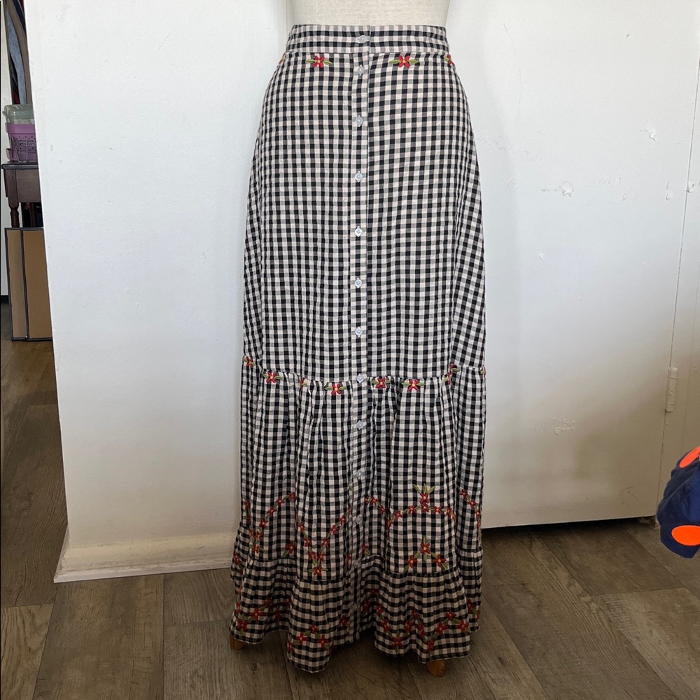 NATURAL LIFE Skirt Gingham Tiered Maxi Skirt Black White Embroidered Size M - Picture 2 of 13
